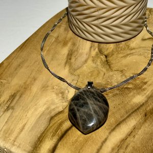Pendentif Pierre de Lune Noire